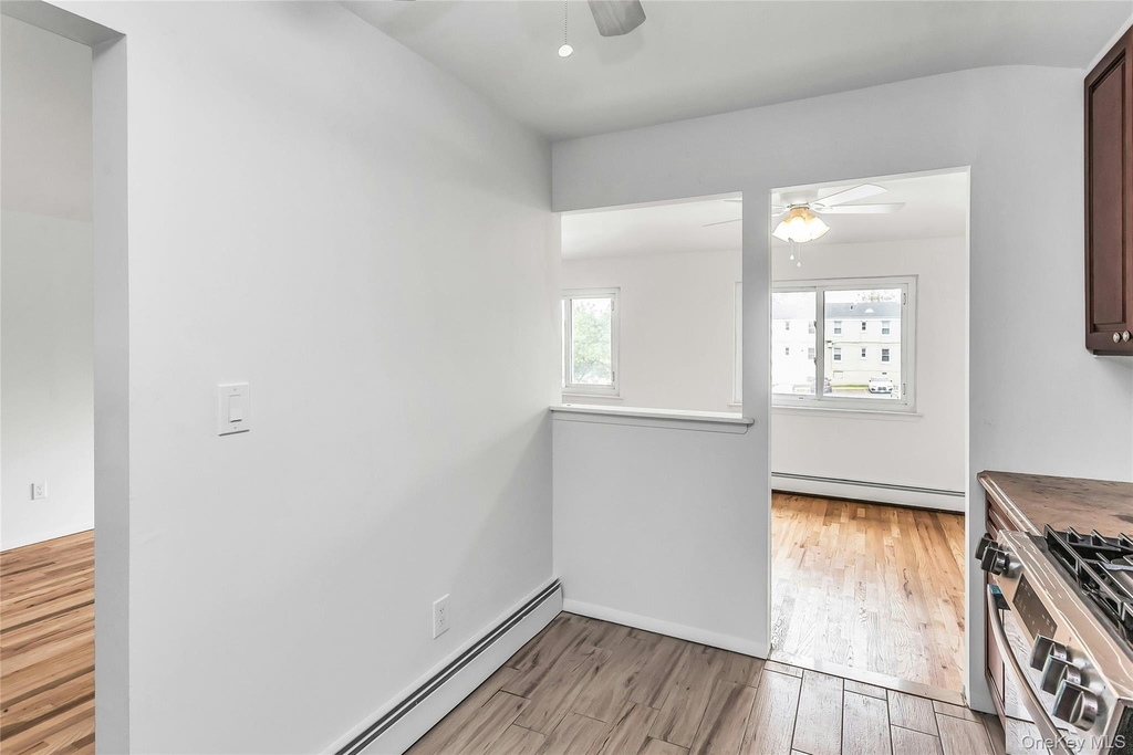 69-23 Little Neck Parkway - Photo 9