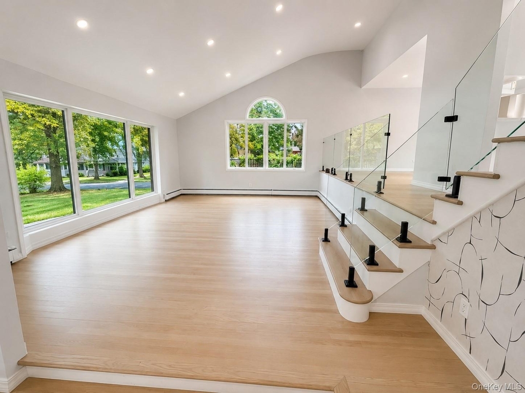 1030 Cedarhurst Street - Photo 1