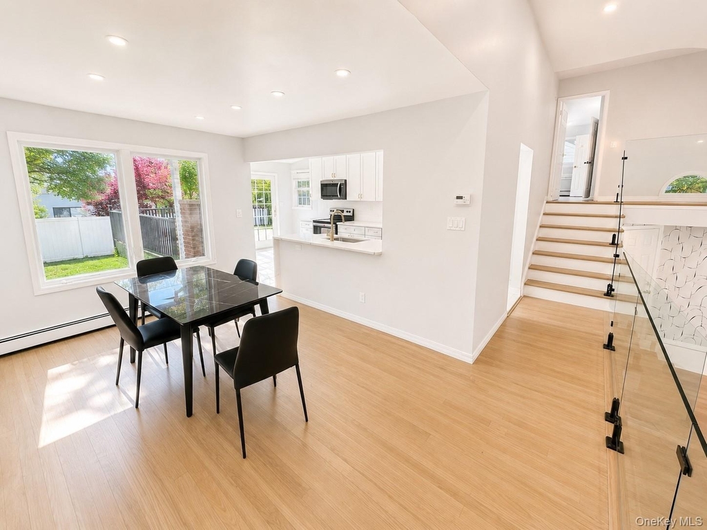 1030 Cedarhurst Street - Photo 3