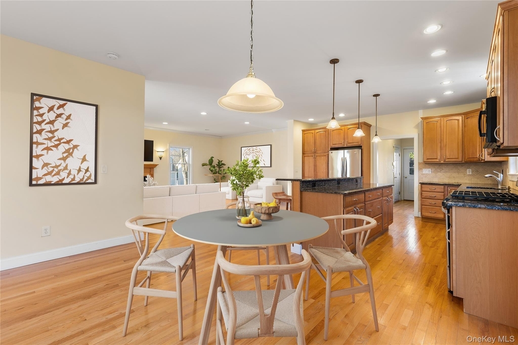 243 Knollwood Avenue - Photo 12
