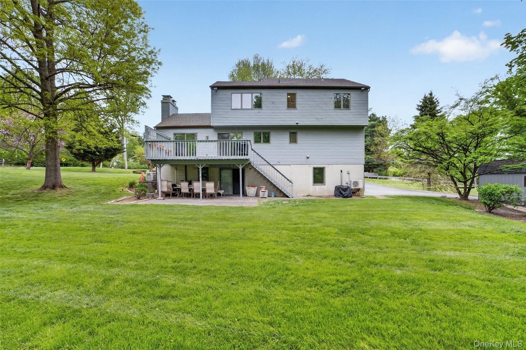 28 Lakeview Drive - Photo 8
