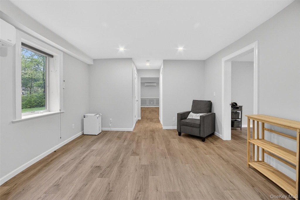 28 Lakeview Drive - Photo 3