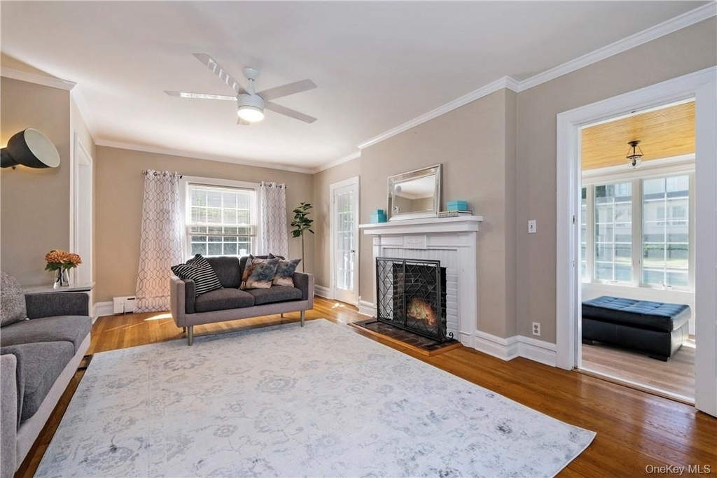 107 Lee Road - Photo 2