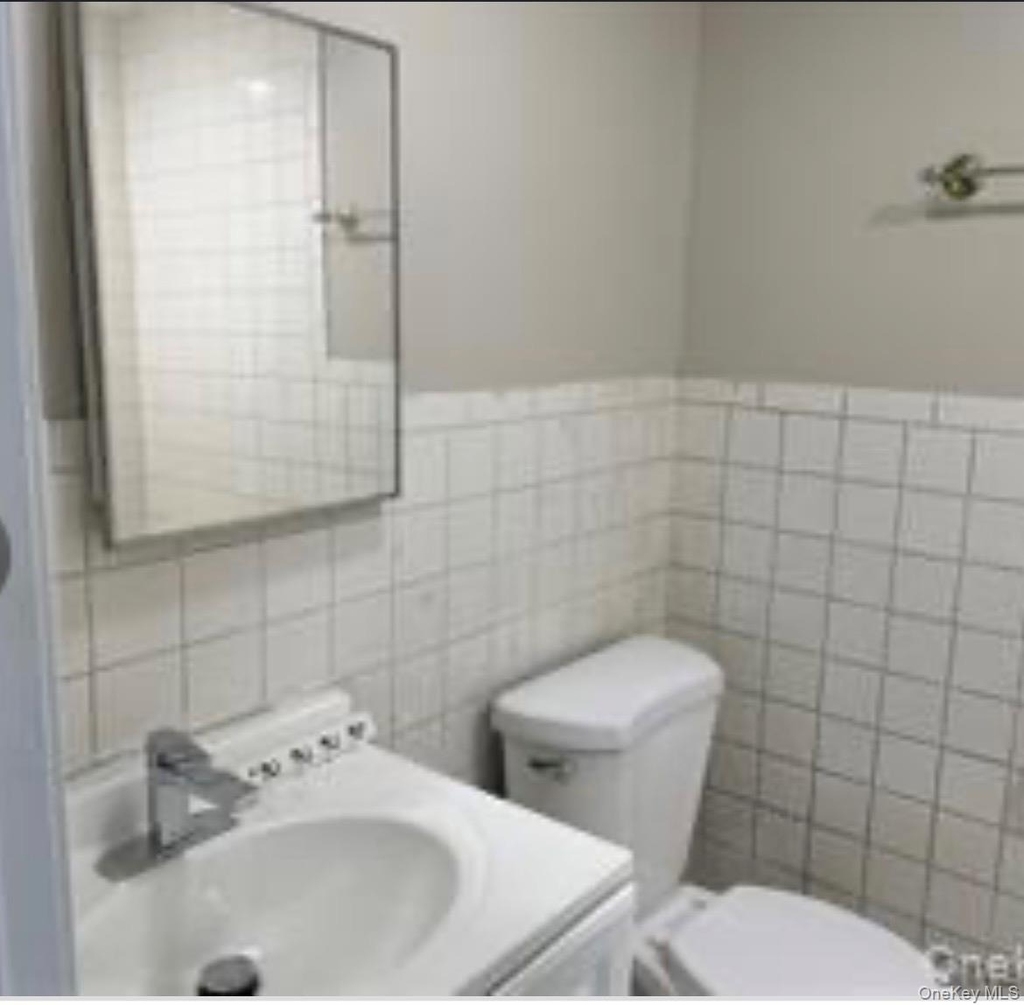 37 Roosevelt Street - Photo 3