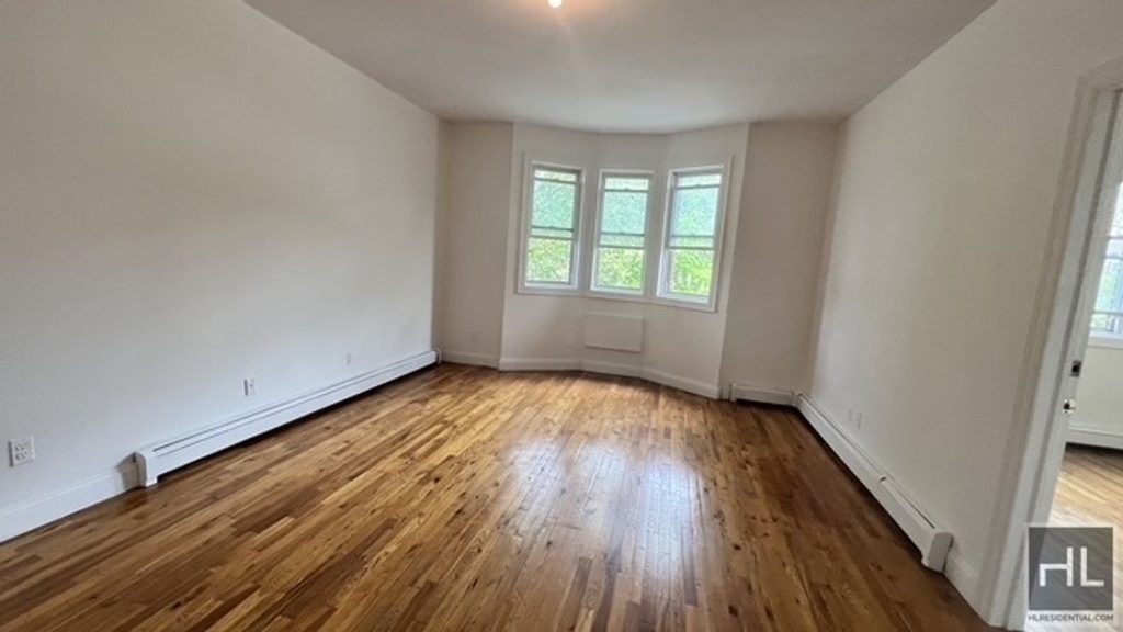 548 Rockaway Avenue - Photo 3