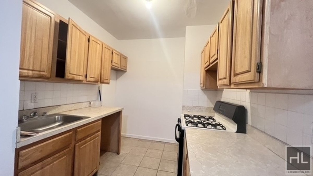 548 Rockaway Avenue - Photo 0