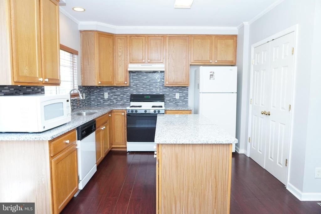 14882 Geranium Court - Photo 16