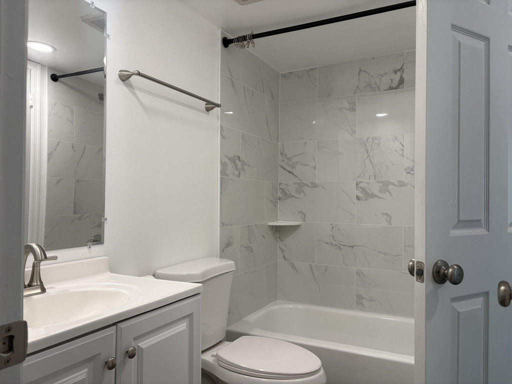 9574 Jayhawk Terrace - Photo 2