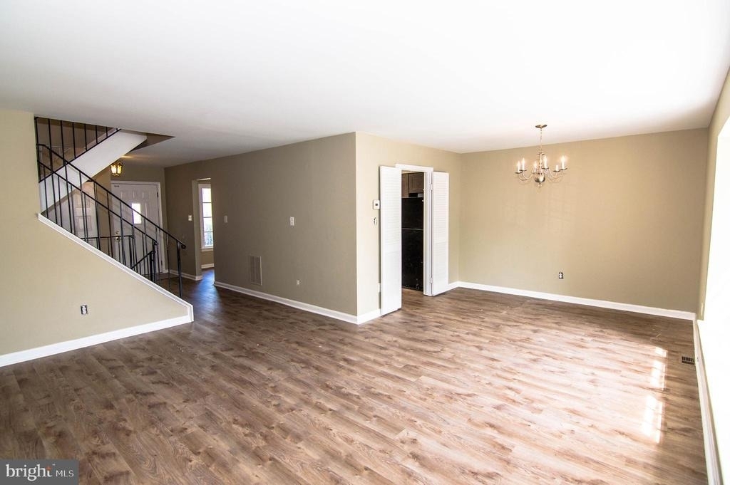 5404 Helm Court - Photo 9