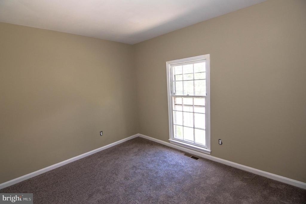 5404 Helm Court - Photo 13