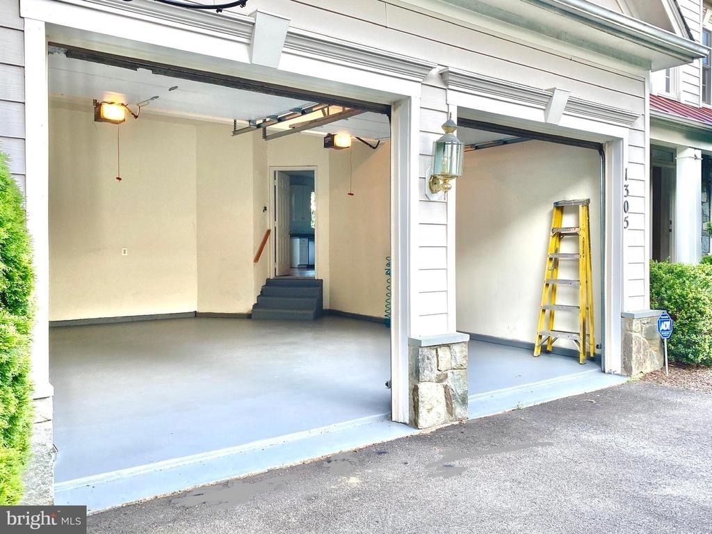 1305 Providence Terrace - Photo 15