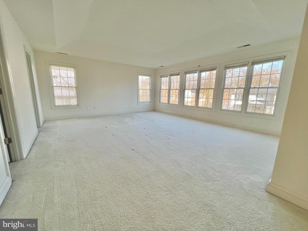 1305 Providence Terrace - Photo 13