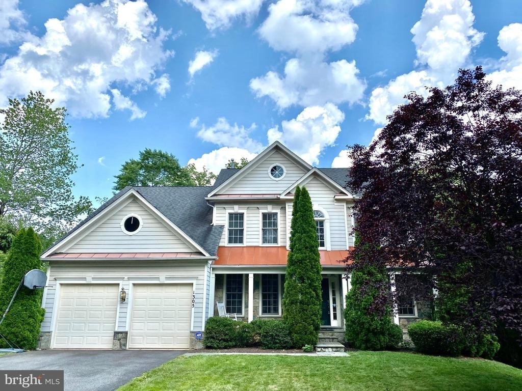 1305 Providence Terrace - Photo 12