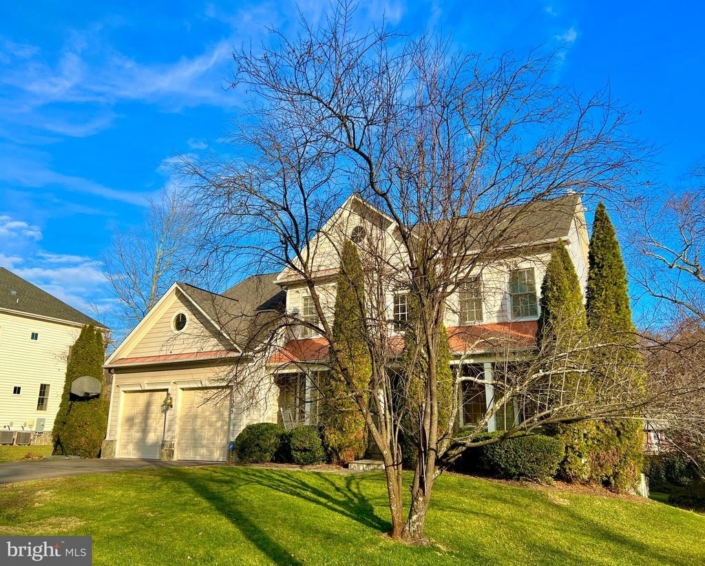1305 Providence Terrace - Photo 19