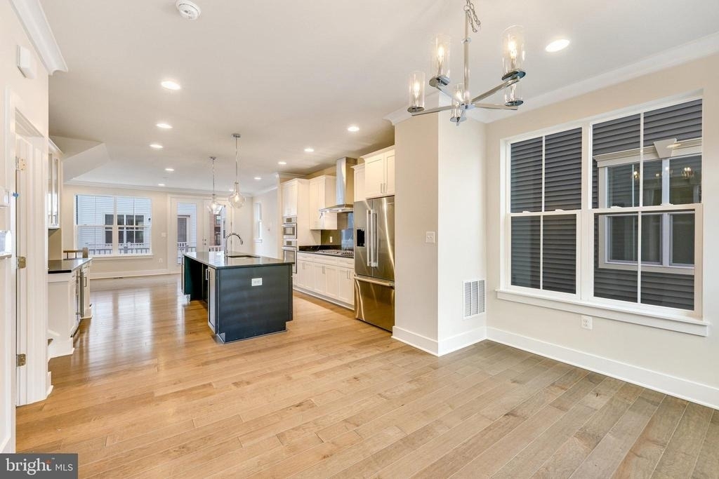 14813 Retreat Boulevard - Photo 16