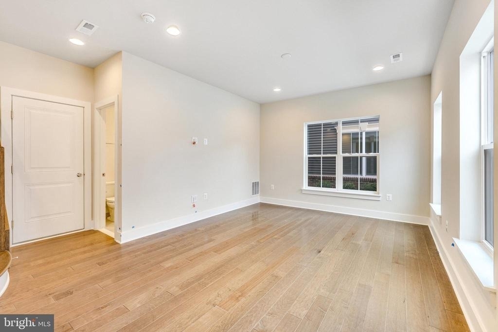 14813 Retreat Boulevard - Photo 4