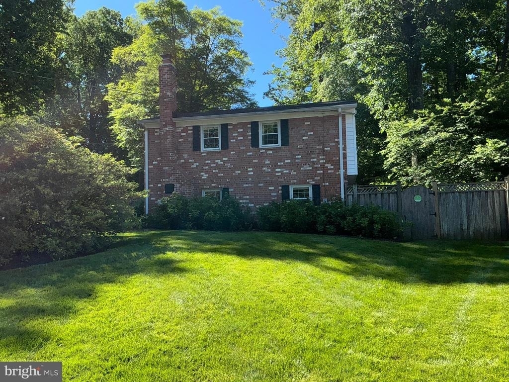 4701 Red Fox Drive - Photo 1