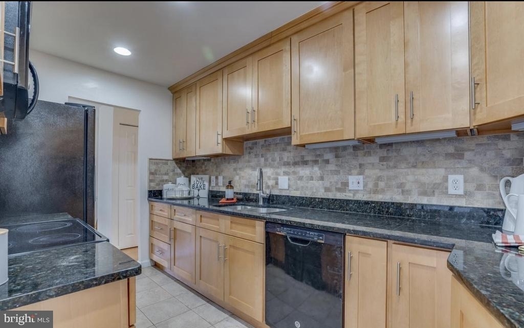 2801 Reign Street - Photo 5