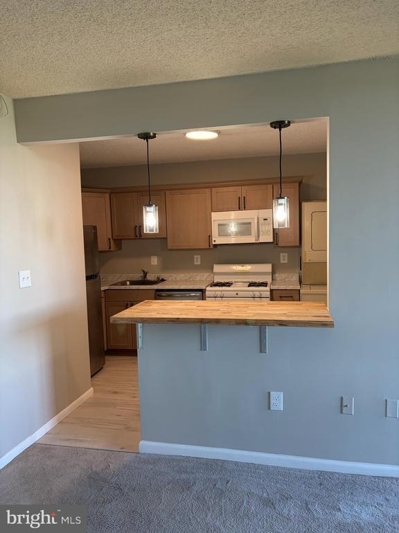 3701 S George Mason Drive - Photo 3