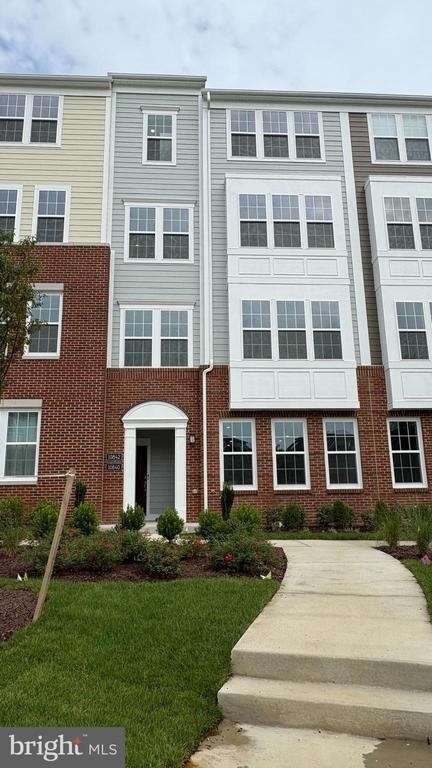 10840 Cedar Avenue - Photo 0