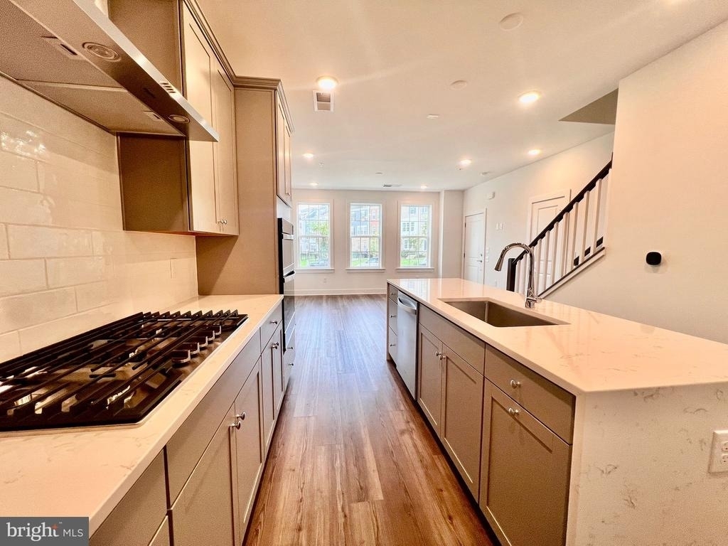 10840 Cedar Avenue - Photo 10