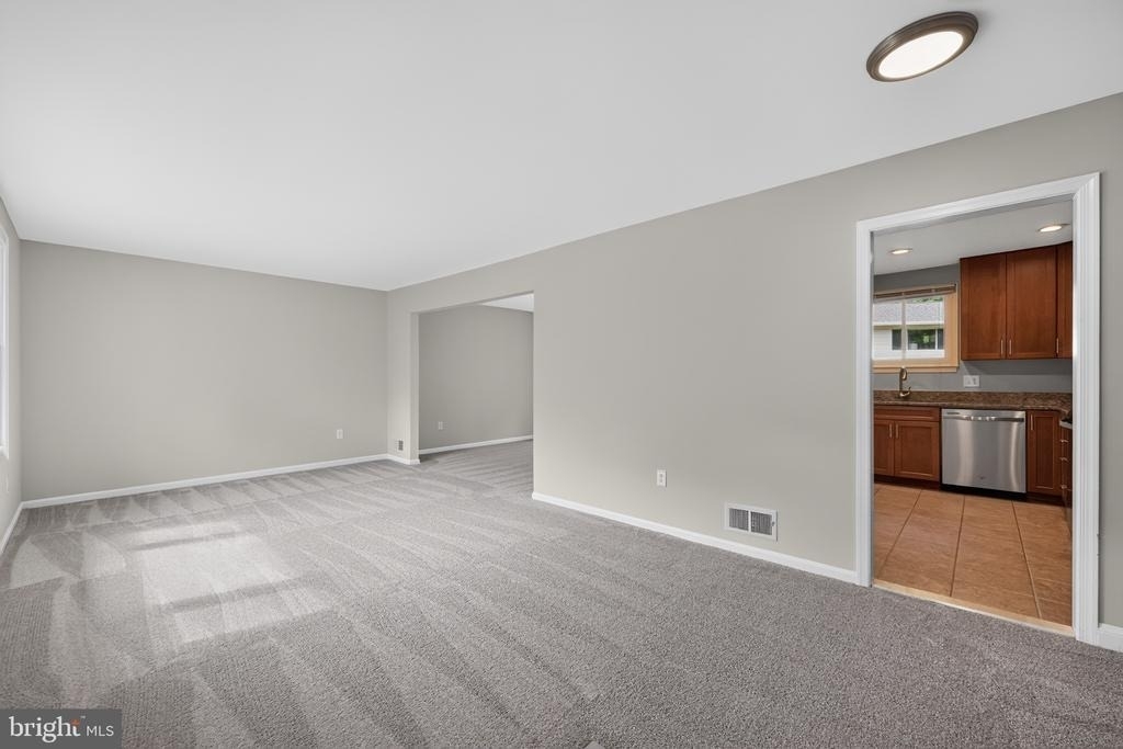 4898 Wheatstone Drive - Photo 2