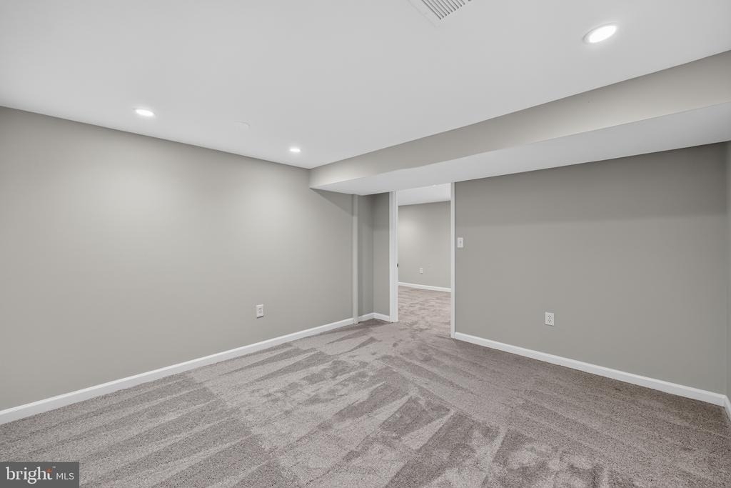 4898 Wheatstone Drive - Photo 32