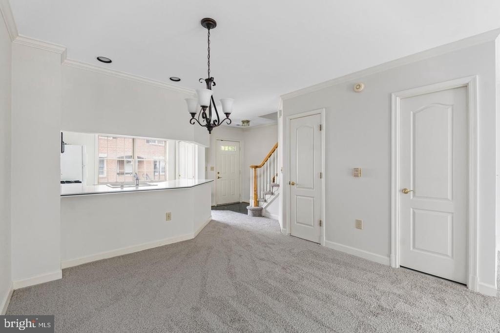 6908 Fairfax Drive - Photo 13