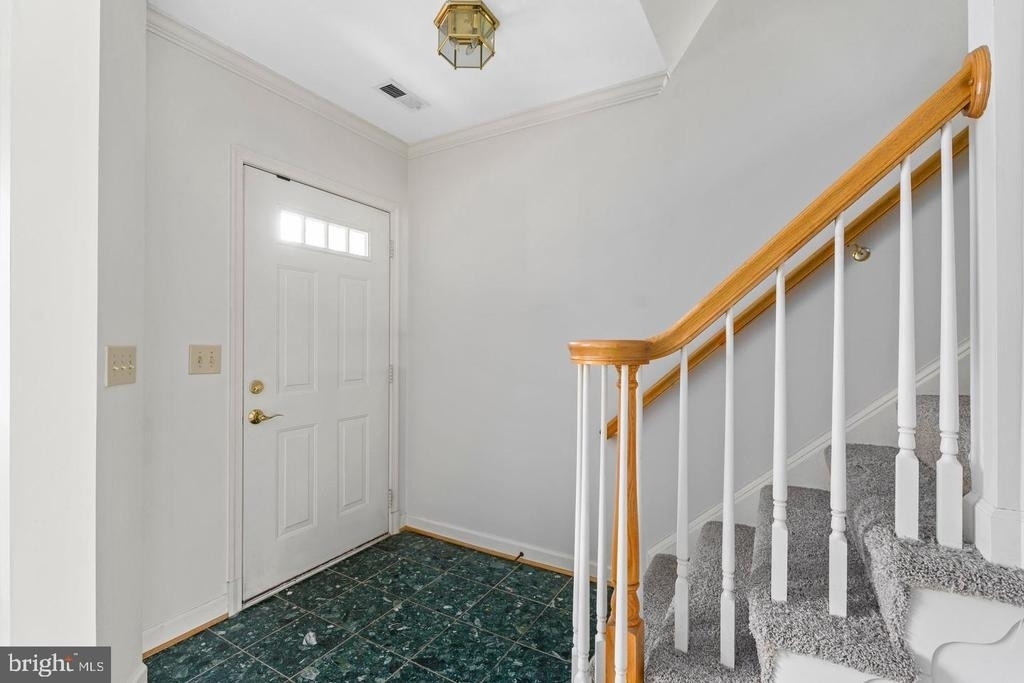 6908 Fairfax Drive - Photo 5