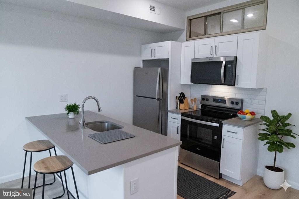 7248 Rising Sun Avenue - Photo 3