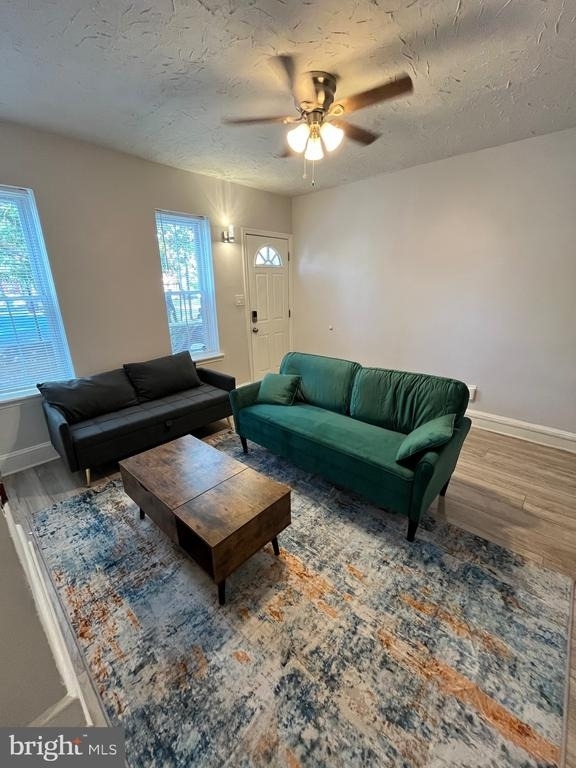 2048 N Darien Street - Photo 12