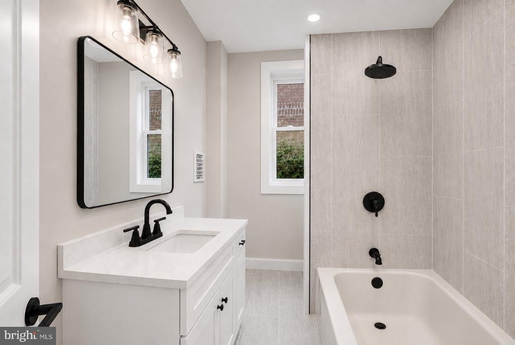 231 E Phil Ellena Street - Photo 8