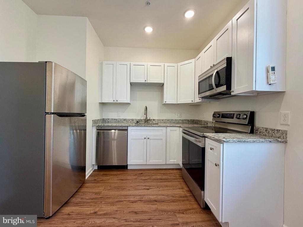 2158 N Broad Street - Photo 2