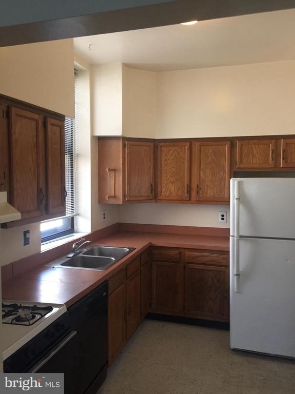 1703 W Diamond Street - Photo 4