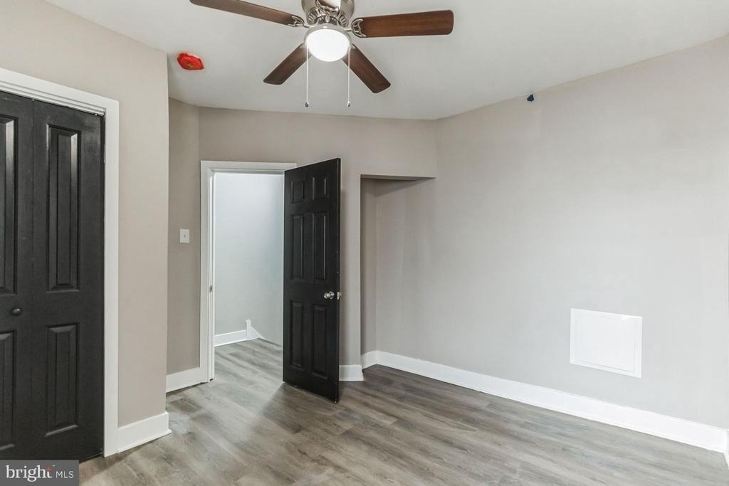 6721 N Woodstock Street - Photo 5