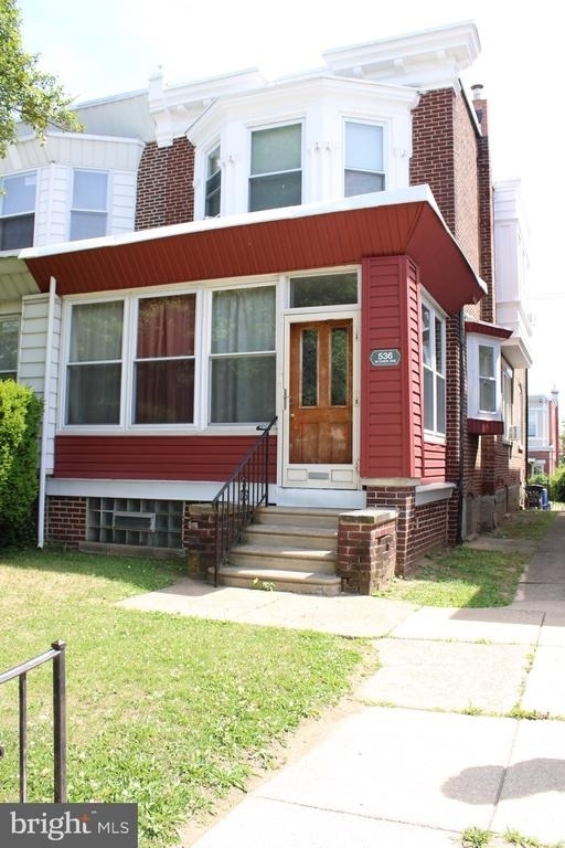 536 W Chew Avenue - Photo 0