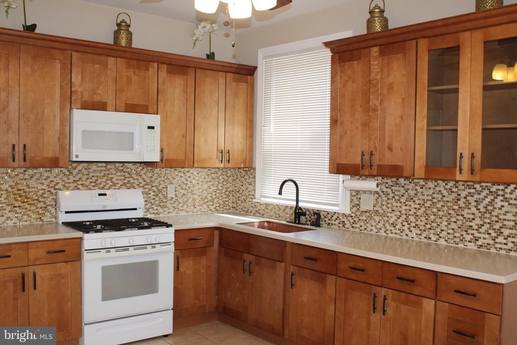 536 W Chew Avenue - Photo 9