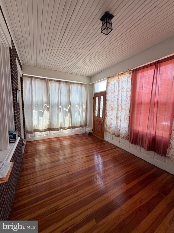 536 W Chew Avenue - Photo 3