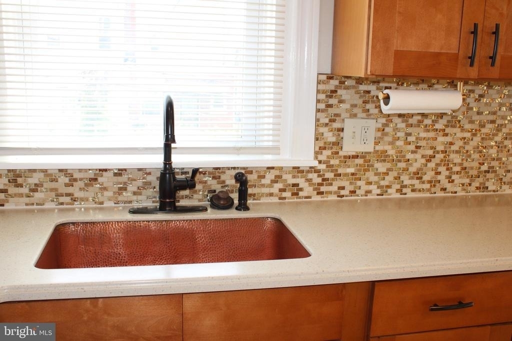 536 W Chew Avenue - Photo 10