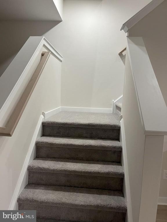 114 Continental Way - Photo 19