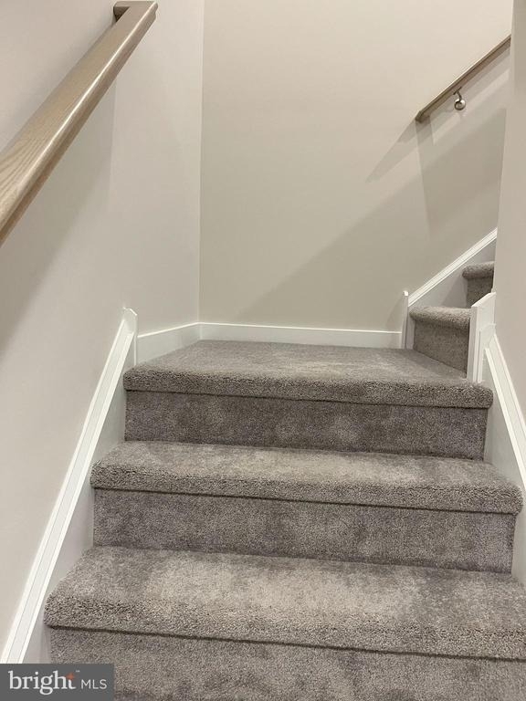 114 Continental Way - Photo 21
