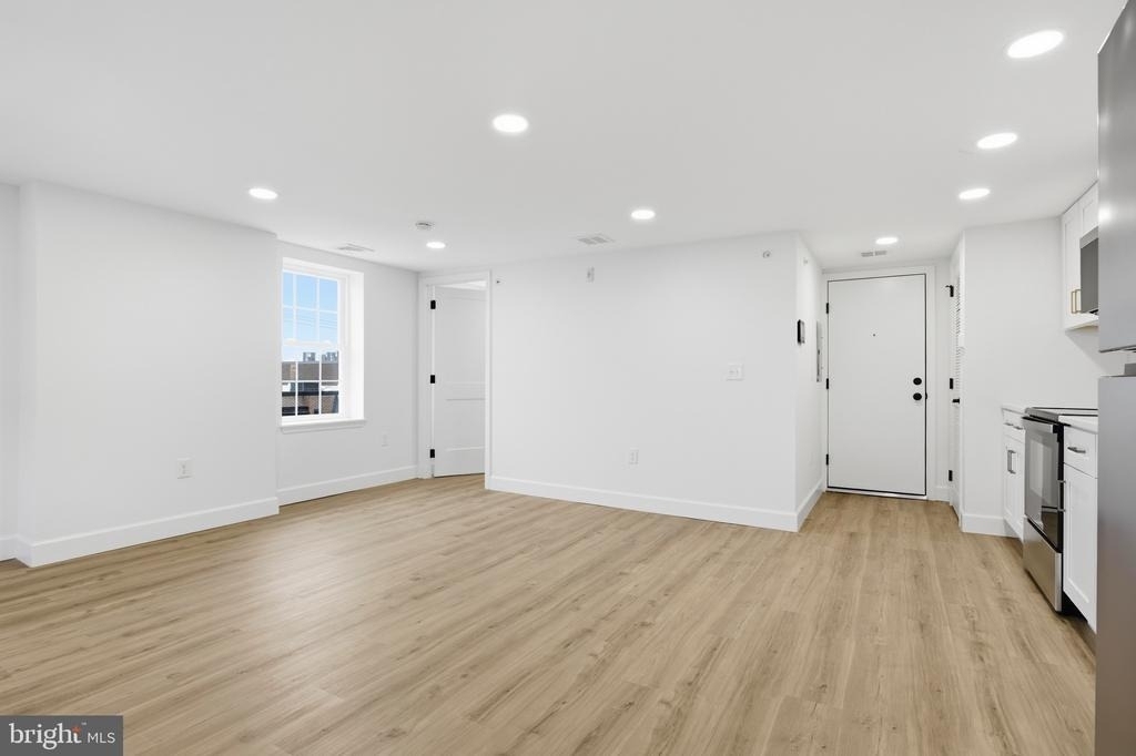100 W Front Street - Photo 4