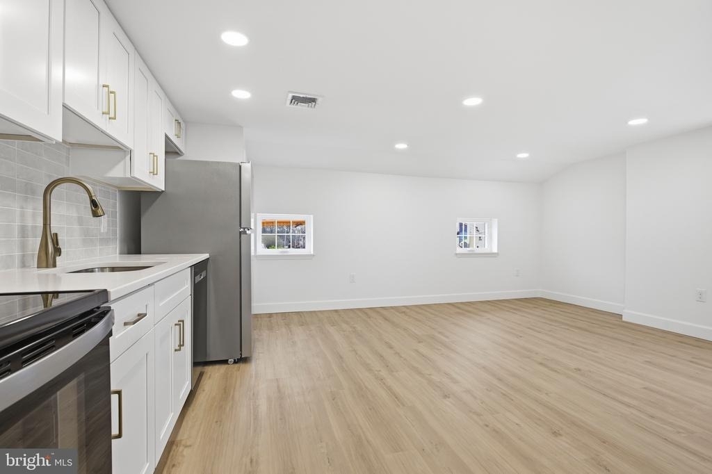 100 W Front Street - Photo 1