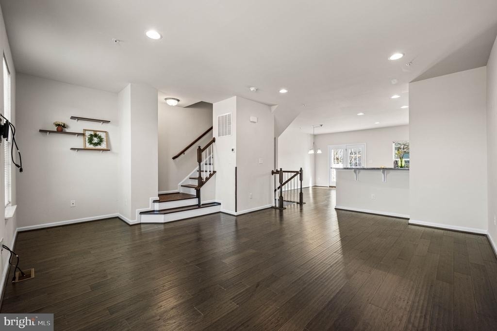 126 Cricket Drive - Photo 2