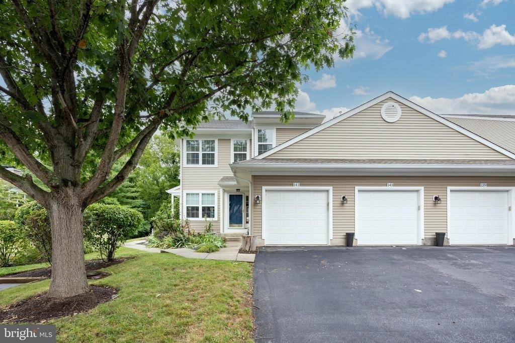 141 Stewarts Court - Photo 0