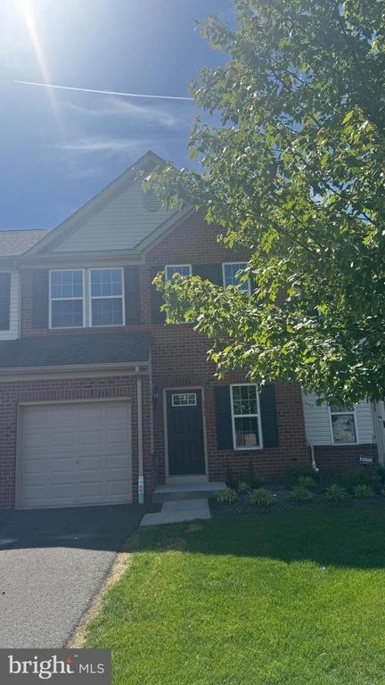 132 Sundance Drive - Photo 0