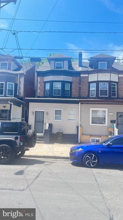 223 Spring Street - Photo 0