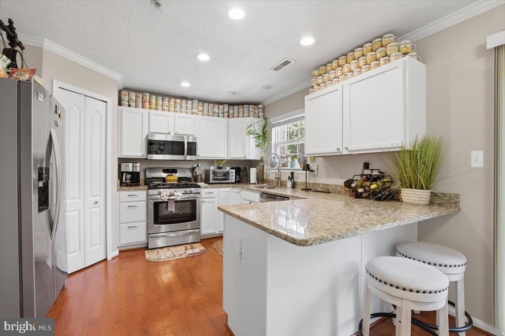 9944 Royal Commerce Place - Photo 9