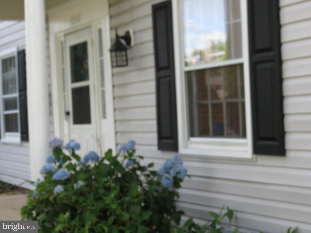 15310 Annapolis Road - Photo 33