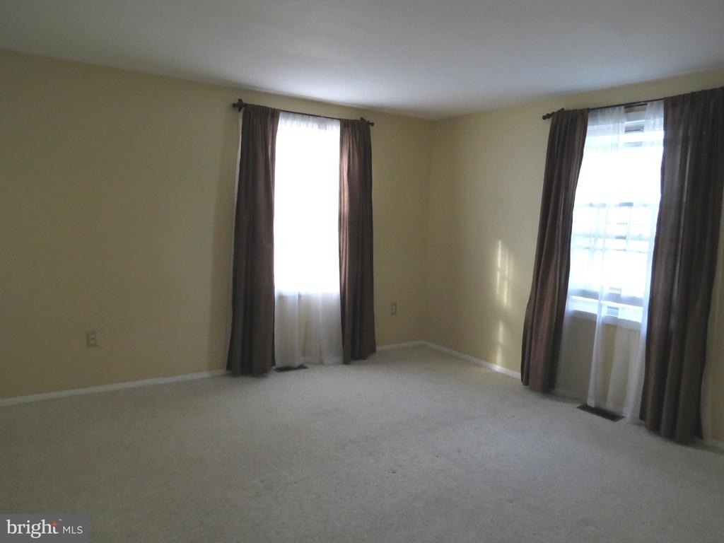 15310 Annapolis Road - Photo 13
